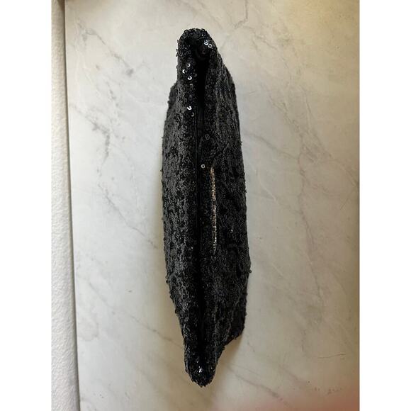 VICTORIAS SECRET Sequin Clutch - Picture 4 of 7